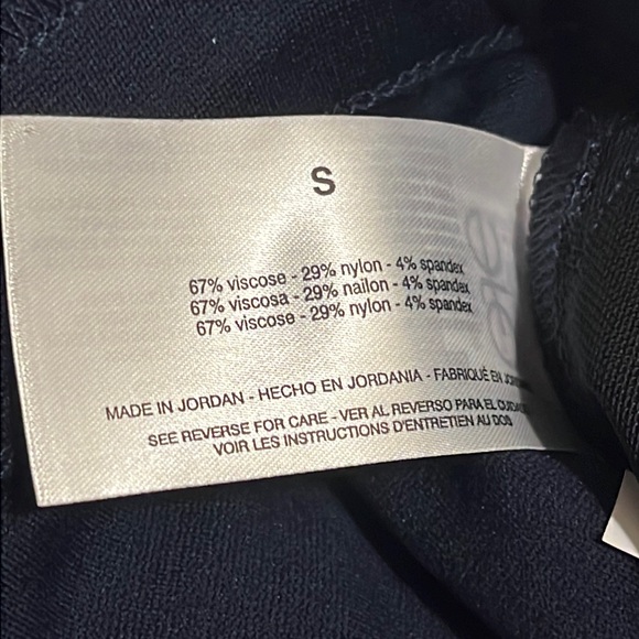 NWT Gloria Vanderbilt Ladies Straight Leg Ponte Pant, size small, 4-6 - Picture 5 of 7